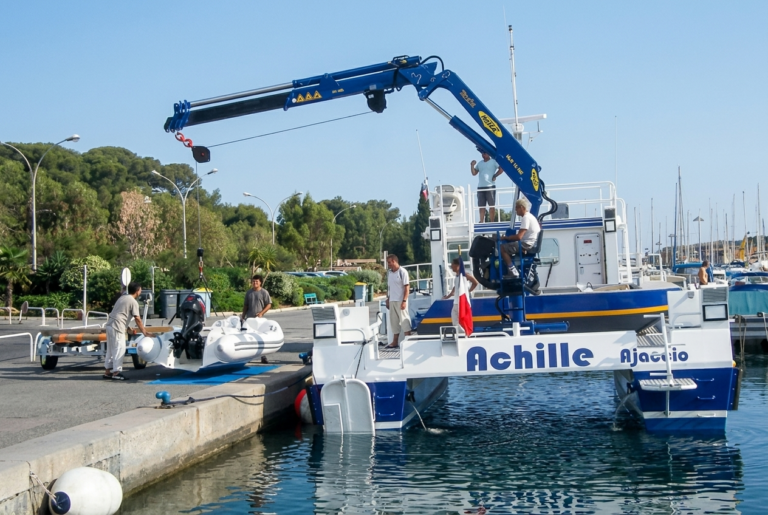 HEILA marine crane - heila gallery ajaccio
