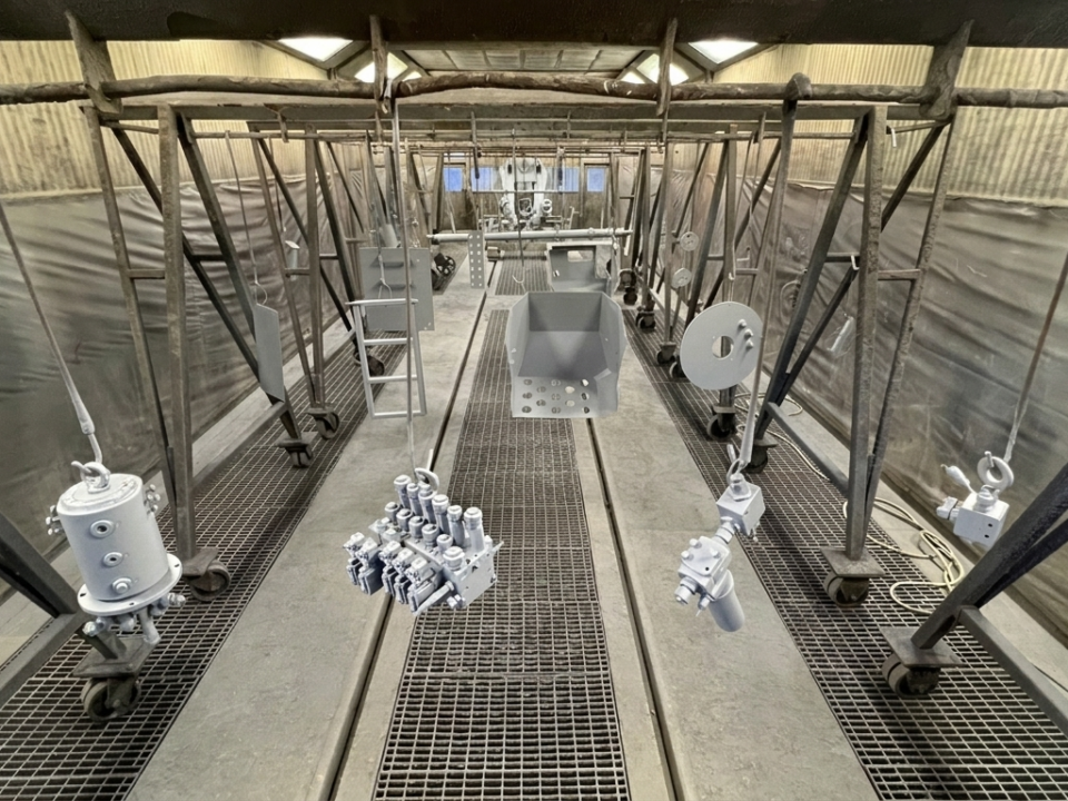 HEILA marine crane - heila real coating line