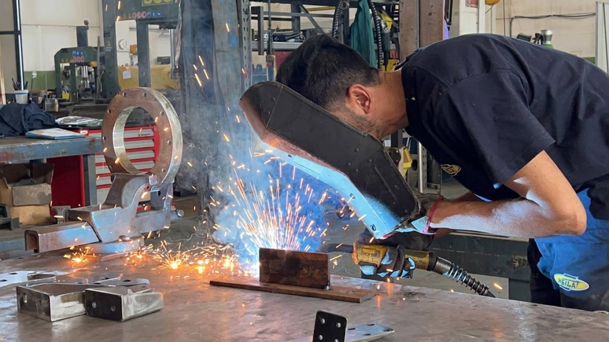 HEILA crane service and refurbishment